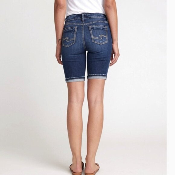 Silver Jeans 20 Suki Bermuda Denim Women’s Shorts Stretch Mid Rise Distressed - Picture 2 of 9